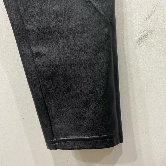 Wilfred Free Aritzia Daria Pant vegan Leather Black size M - Picture 5 of 10
